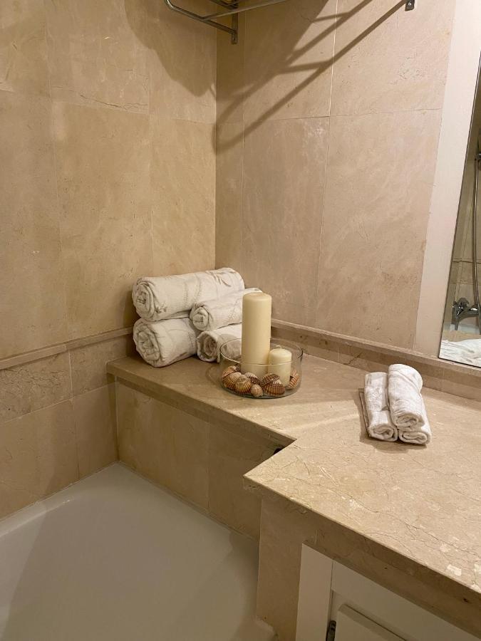 Apartamento Con Terraza Sobre La Marina De Sotogrande San Roque  Buitenkant foto