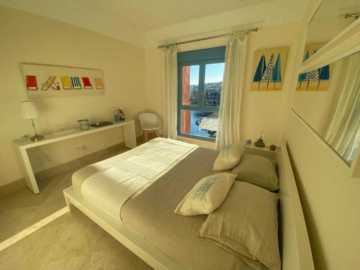 Apartamento Con Terraza Sobre La Marina De Sotogrande San Roque  Buitenkant foto