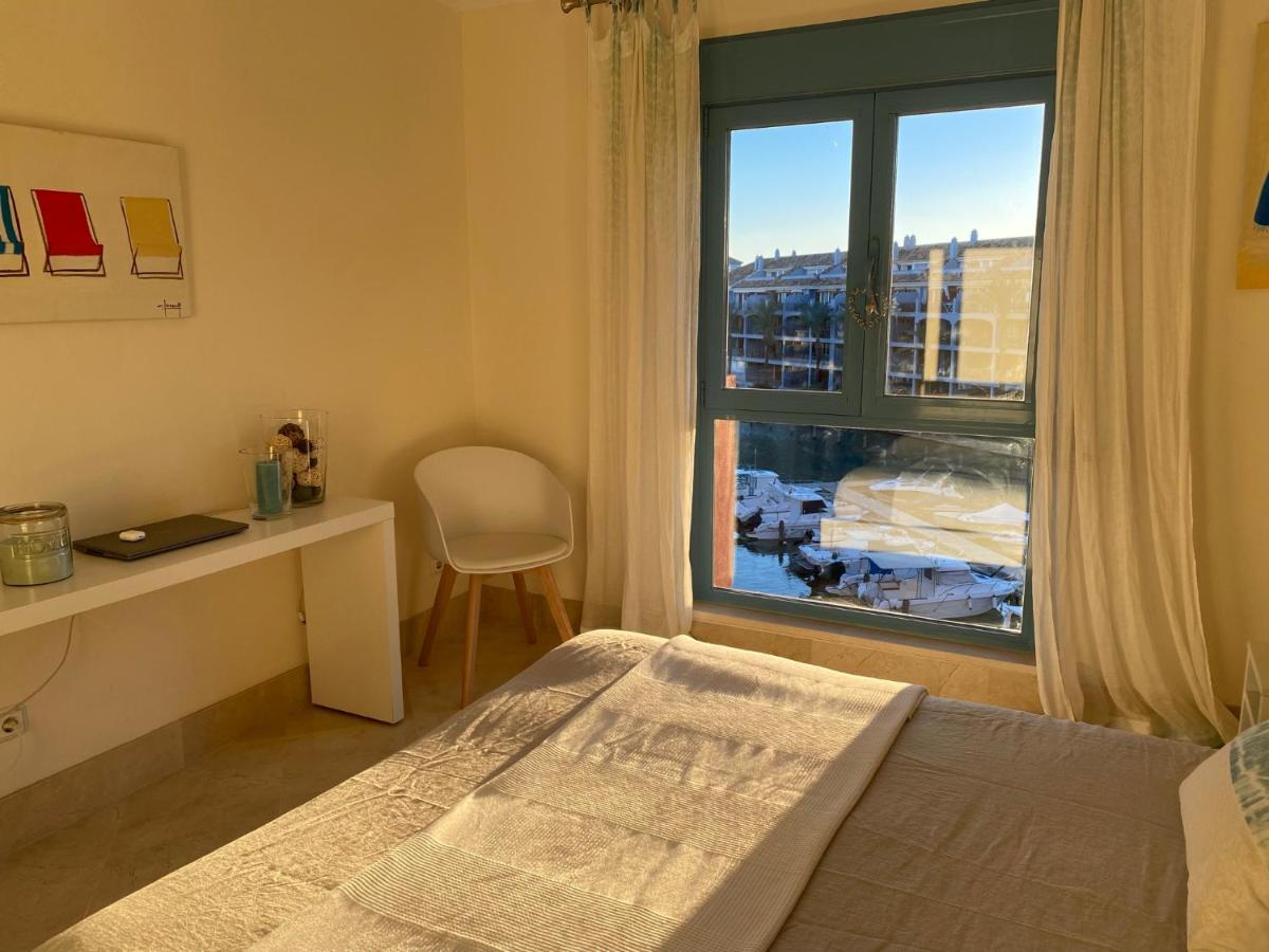Apartamento Con Terraza Sobre La Marina De Sotogrande San Roque  Buitenkant foto