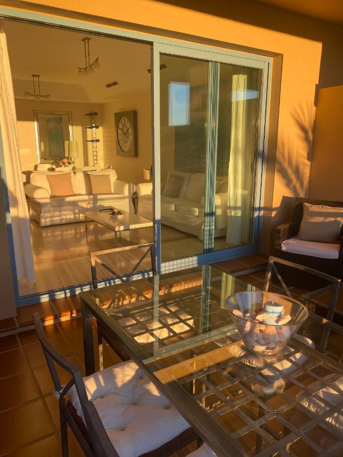Apartamento Con Terraza Sobre La Marina De Sotogrande San Roque  Buitenkant foto