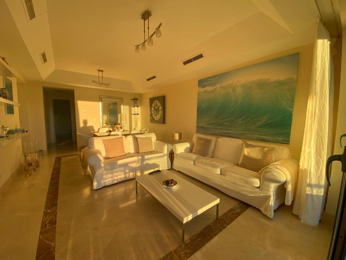Apartamento Con Terraza Sobre La Marina De Sotogrande San Roque  Buitenkant foto