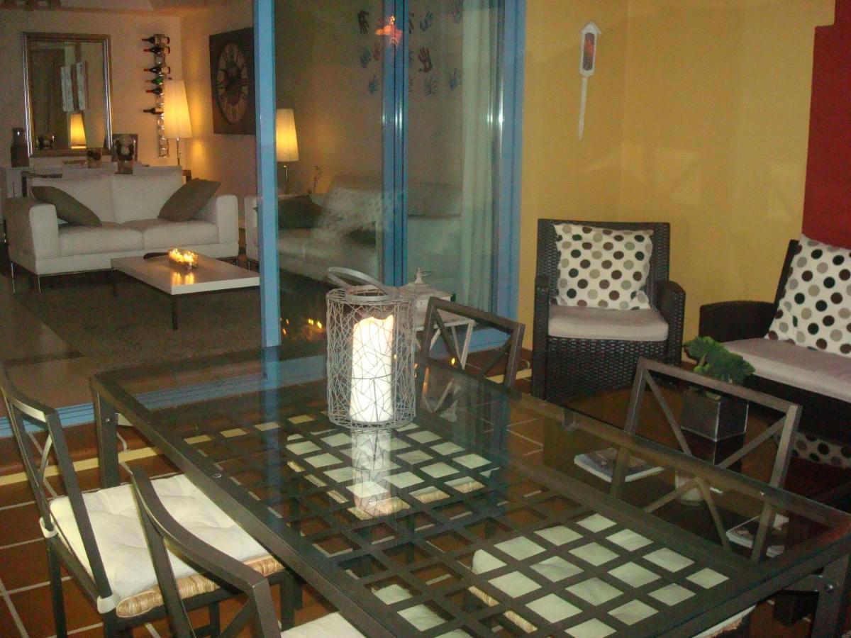 Apartamento Con Terraza Sobre La Marina De Sotogrande San Roque  Buitenkant foto